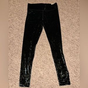 Victoria’s Secret PINK Velvet Flat Legging